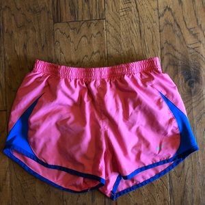 Set of 2 Nike shorts